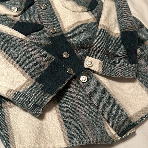 BB Dakota by Steve Madden Plaid Shacket Evergreen Plaid Size Medium - Picture 11 of 15